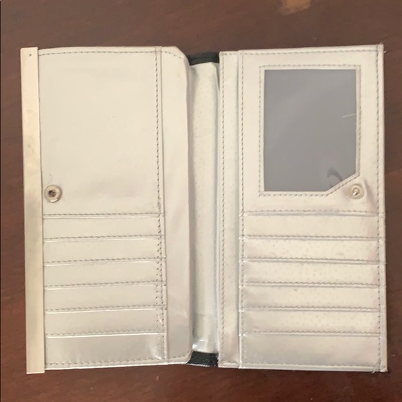 Wallet - Picture 2 of 4